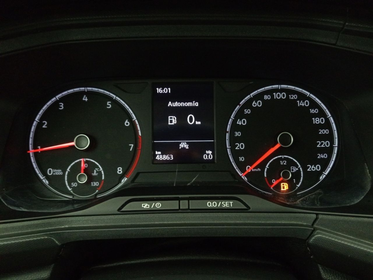 Foto Volkswagen T-Cross 10