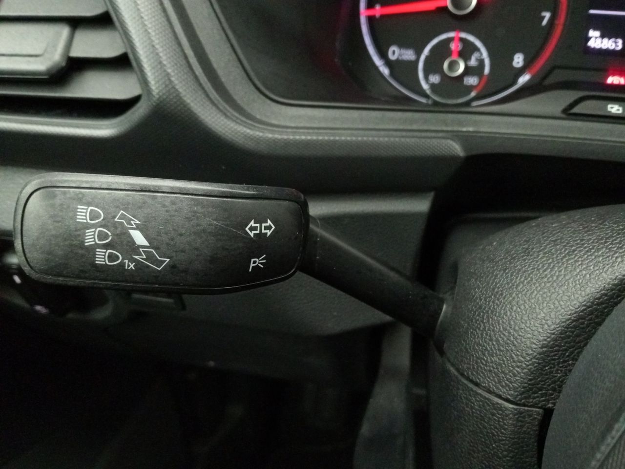 Foto Volkswagen T-Cross 17