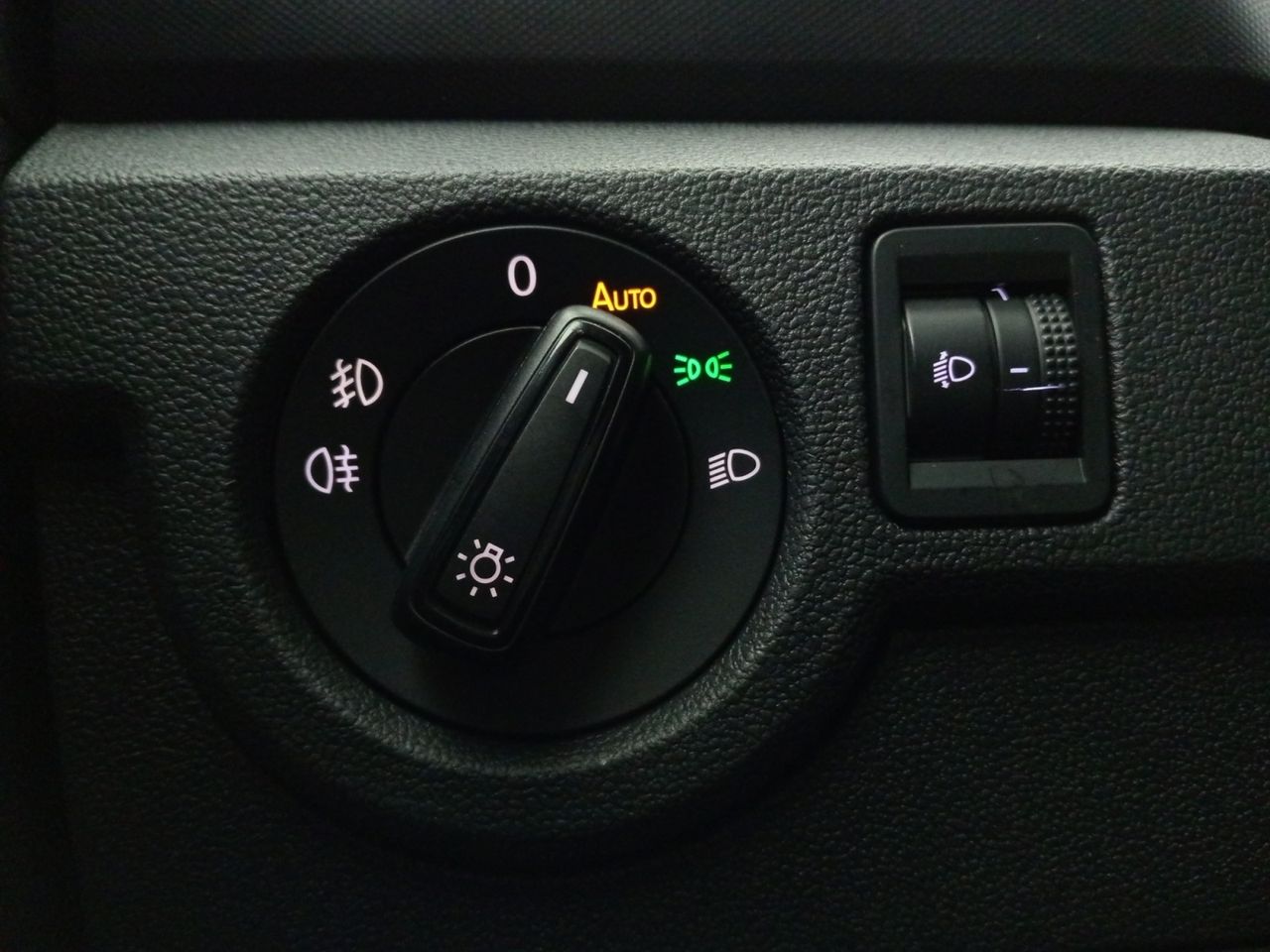 Foto Volkswagen T-Cross 19
