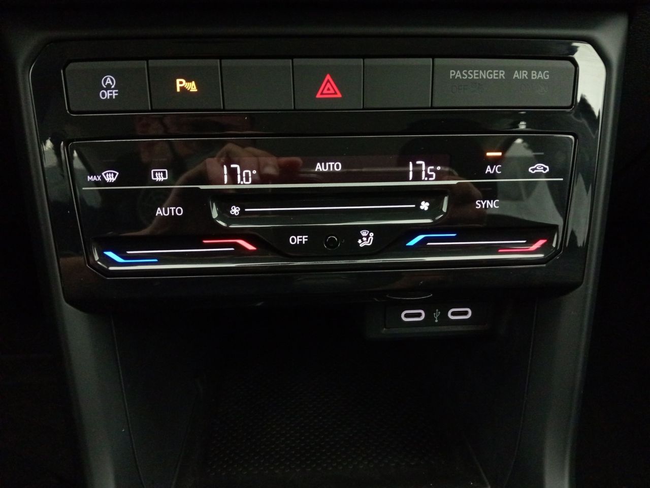 Foto Volkswagen T-Cross 13