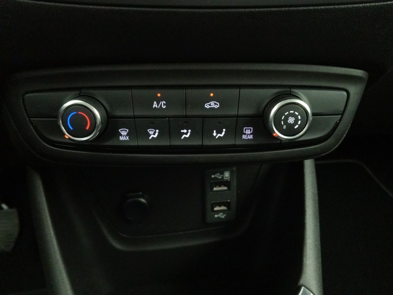Foto Opel CrossLand 13