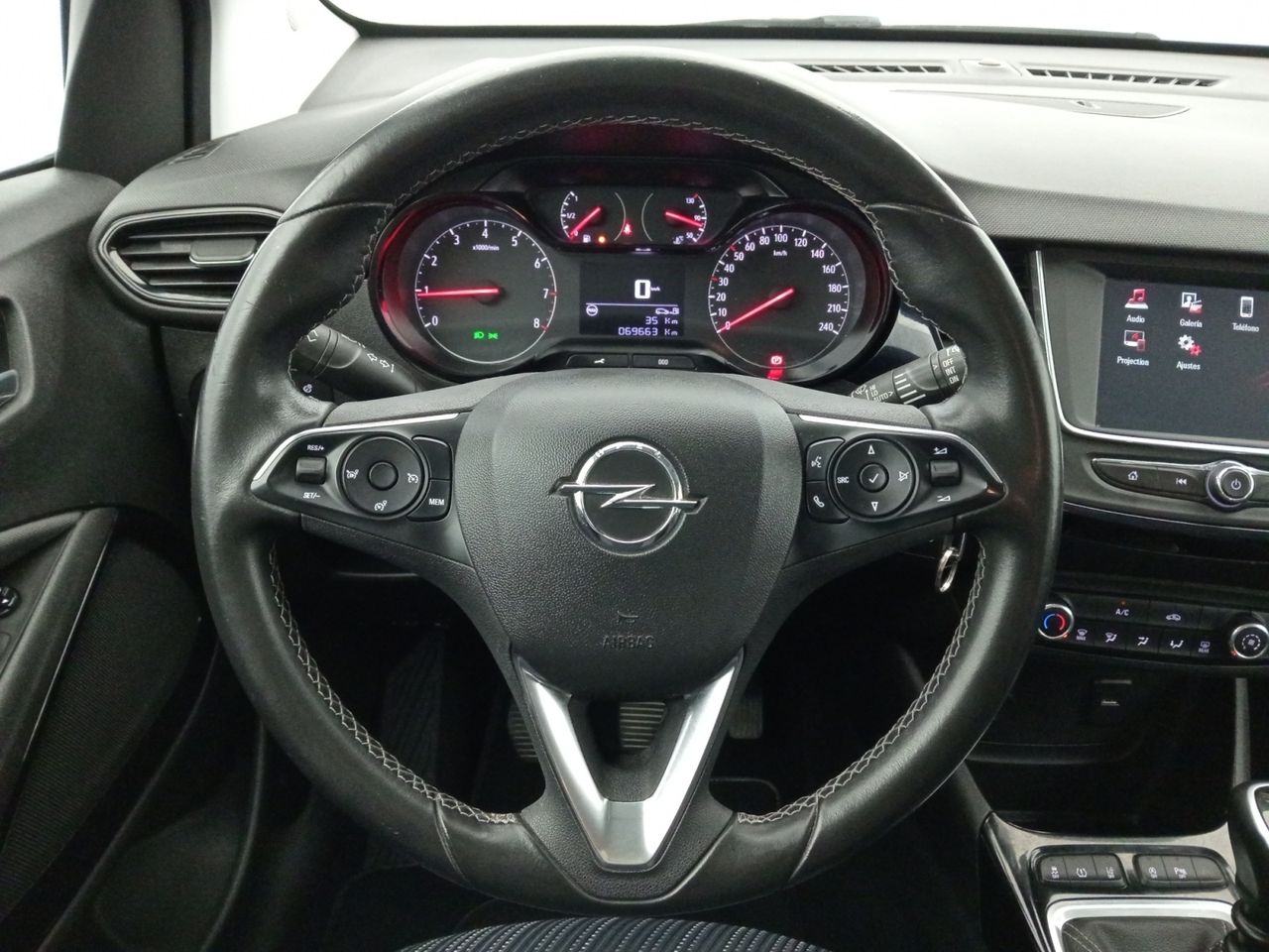 Foto Opel Crossland X 7