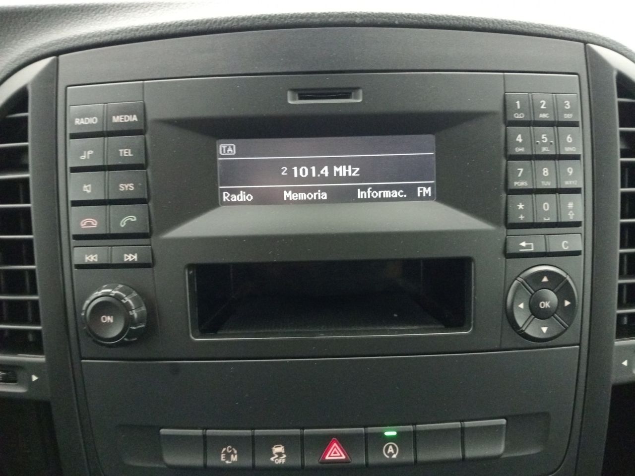 Foto Mercedes-Benz Vito 12