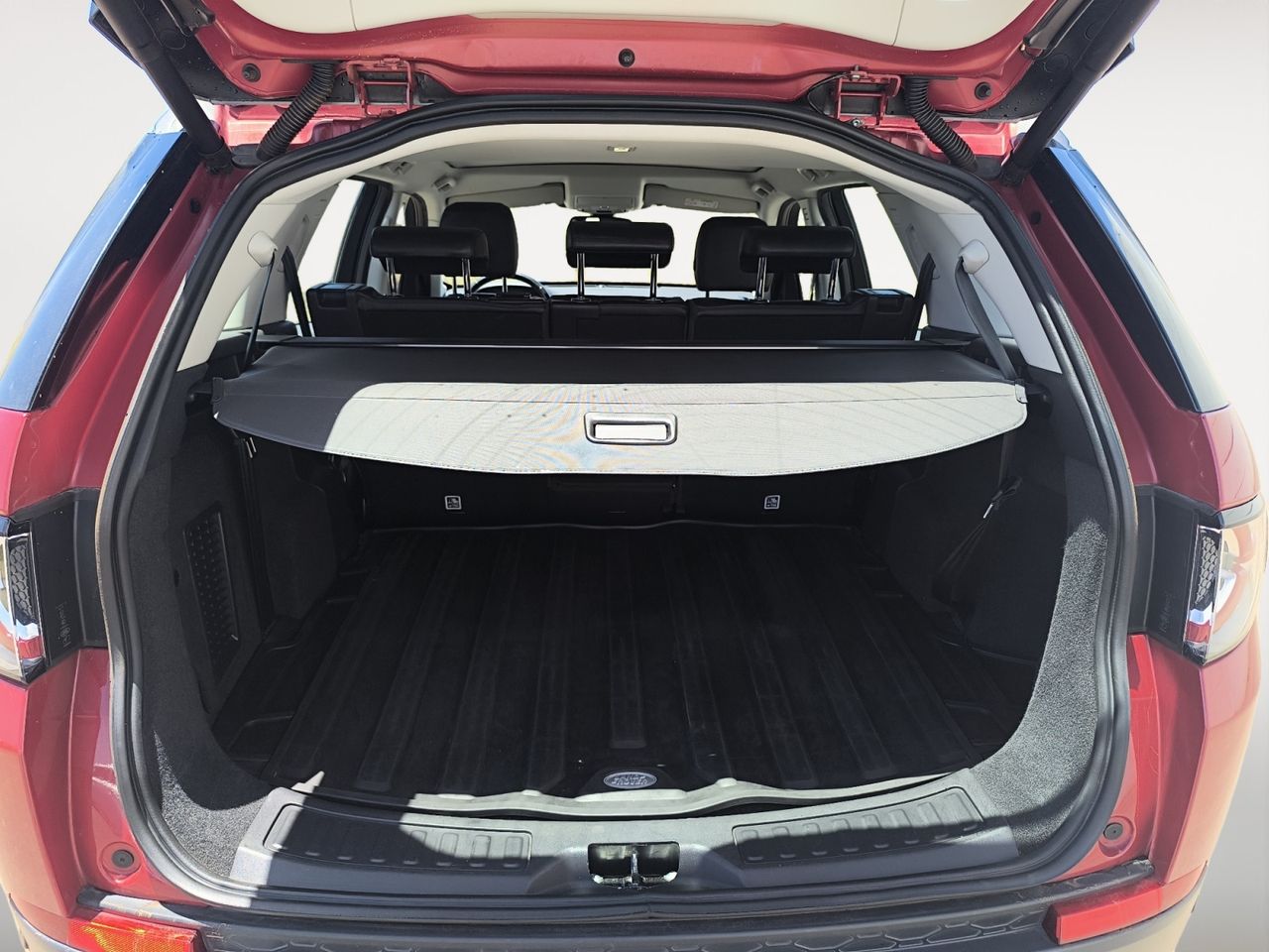 Foto Land-Rover Discovery Sport 24