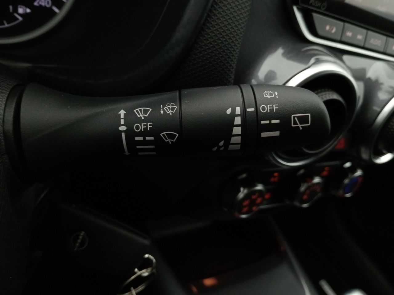 Foto Nissan Juke 17