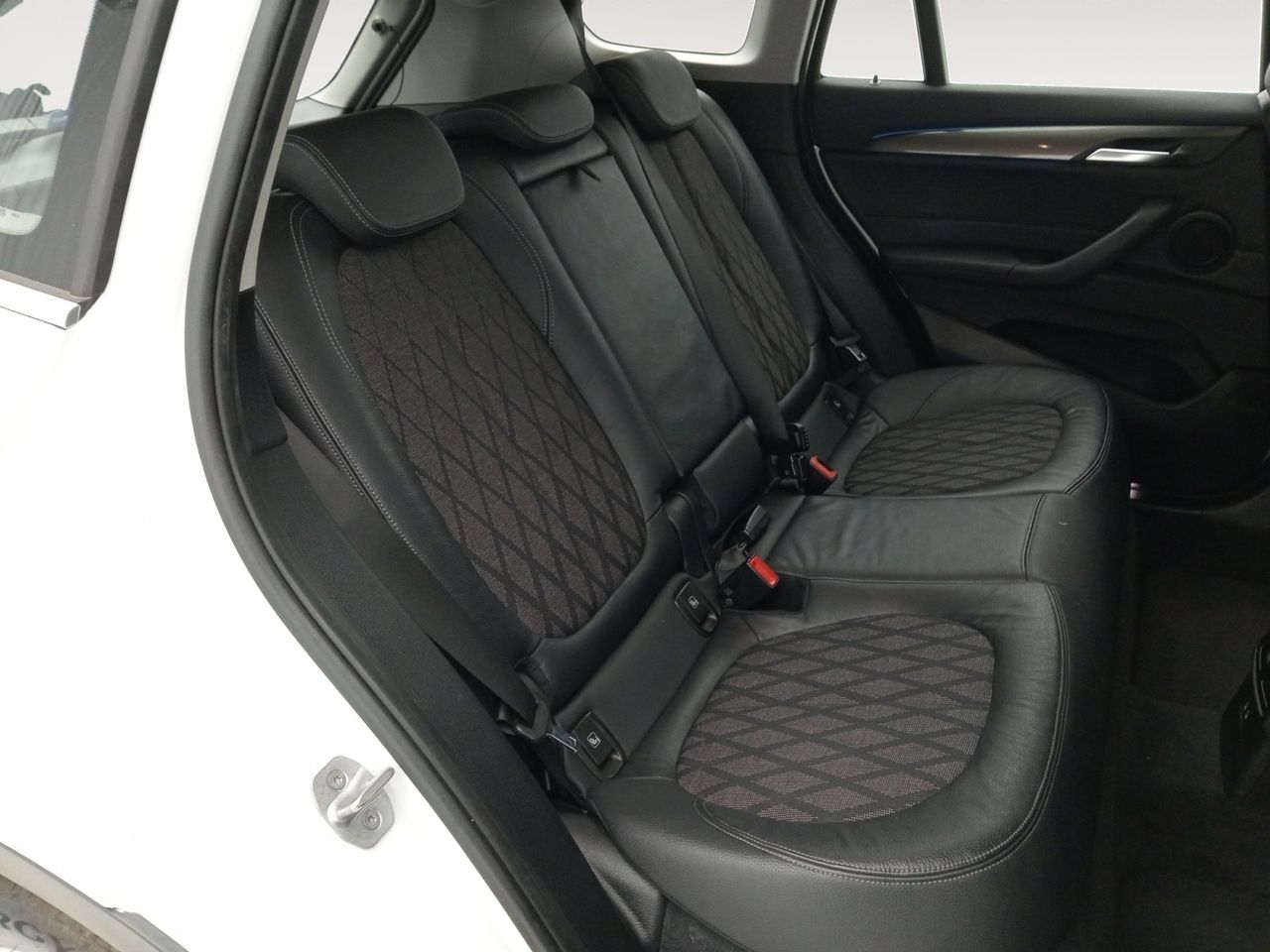Foto BMW X1 9