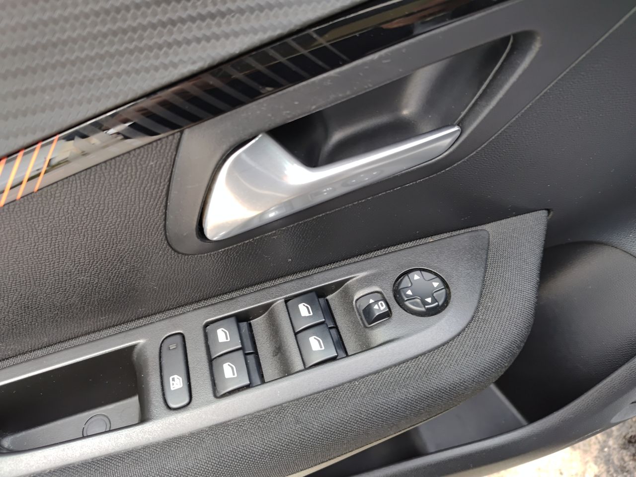 Foto Peugeot 208 20