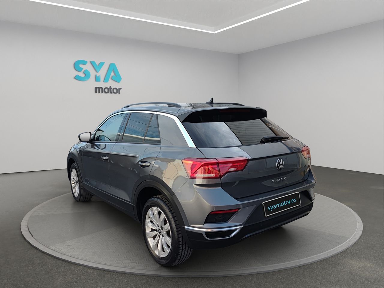 Foto Volkswagen T-Roc 4