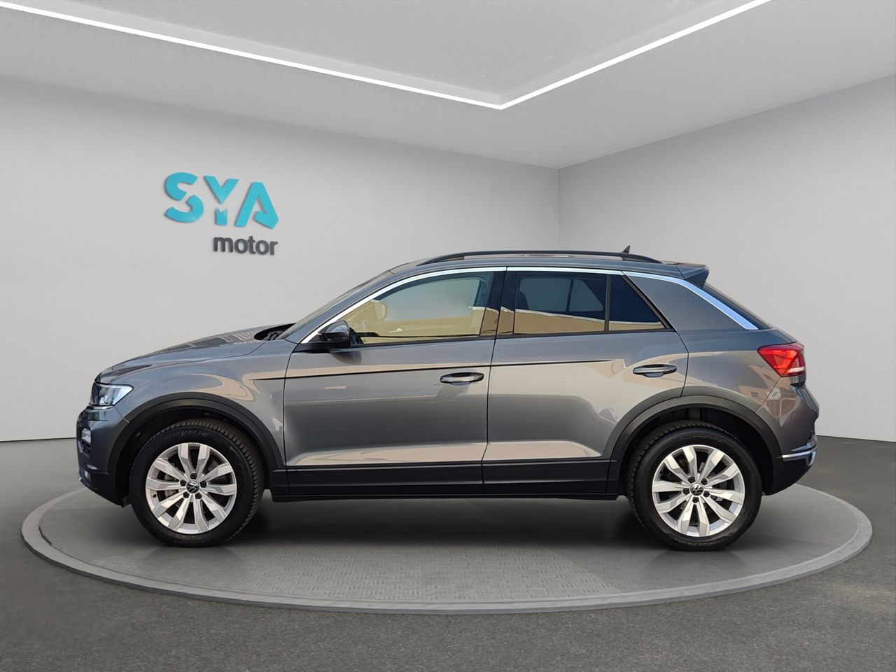 Foto Volkswagen T-Roc 13