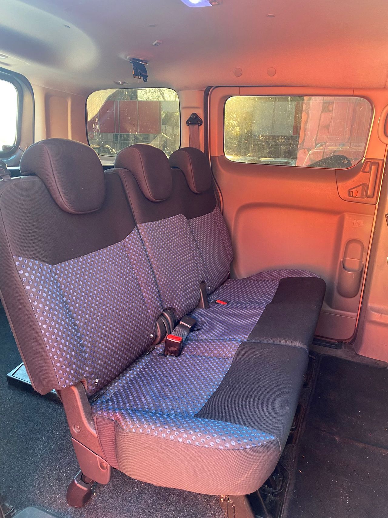 Foto Nissan NV200 15