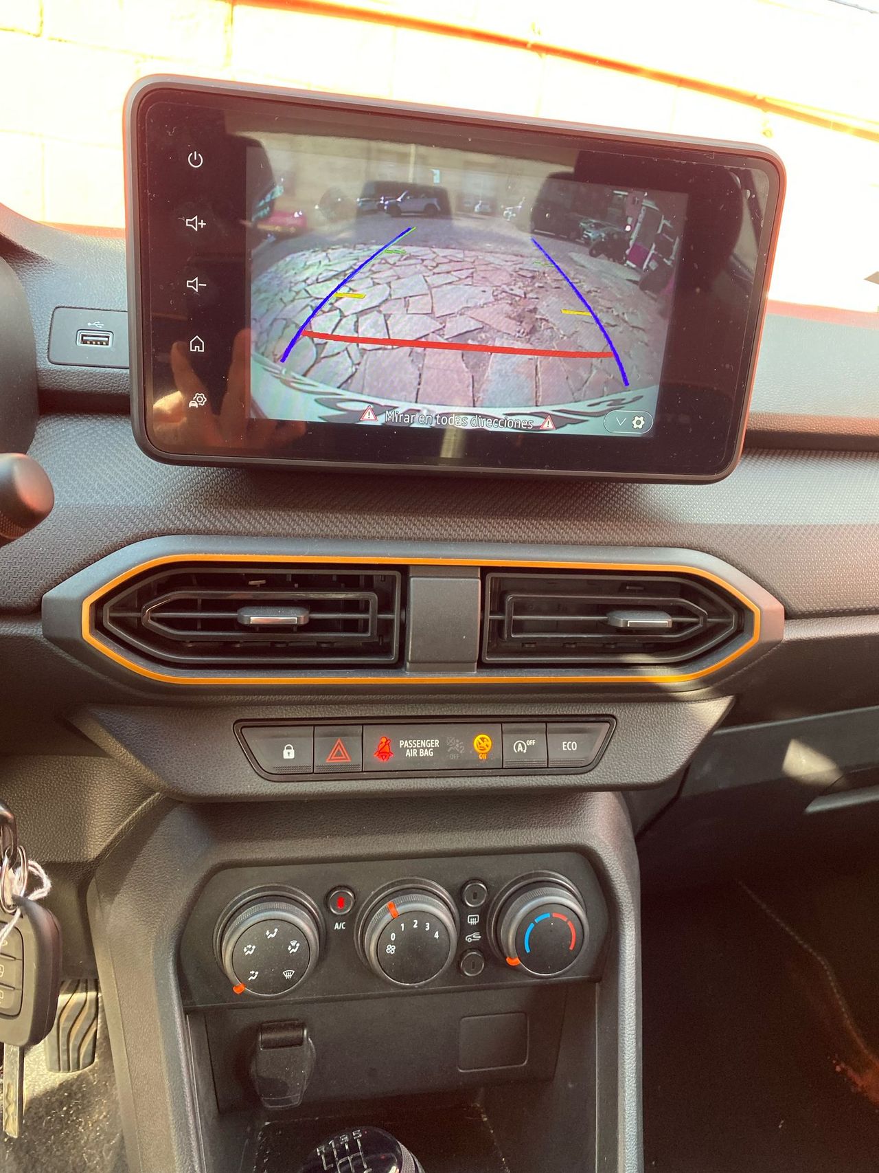 Foto Dacia Sandero 14