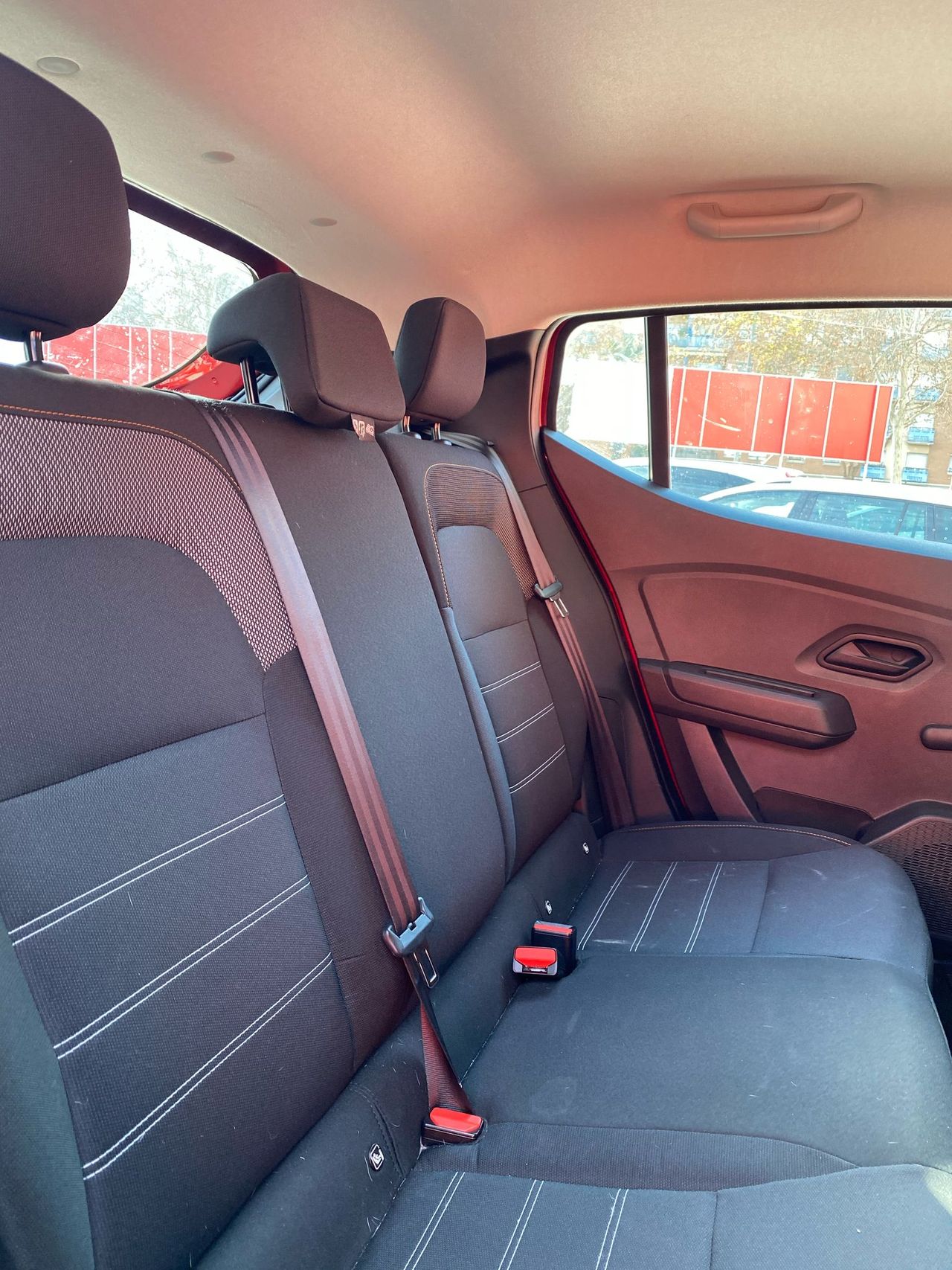 Foto Dacia Sandero 16