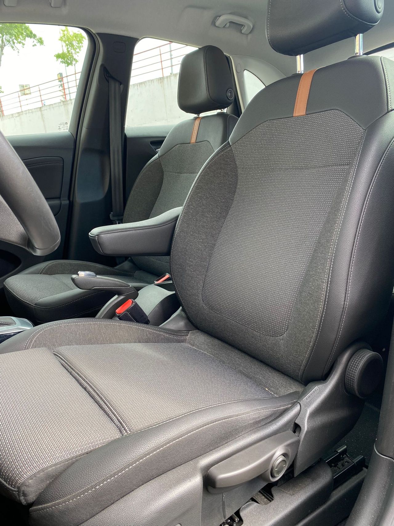 Foto Opel Crossland X 11
