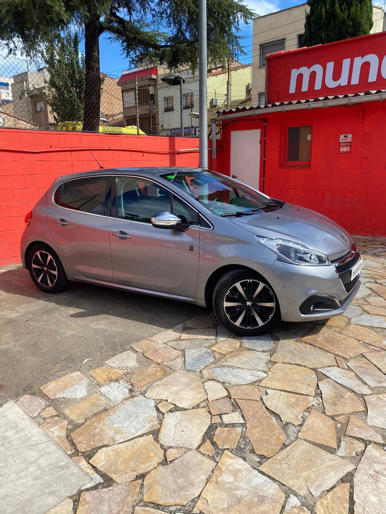 Foto Peugeot 208 4