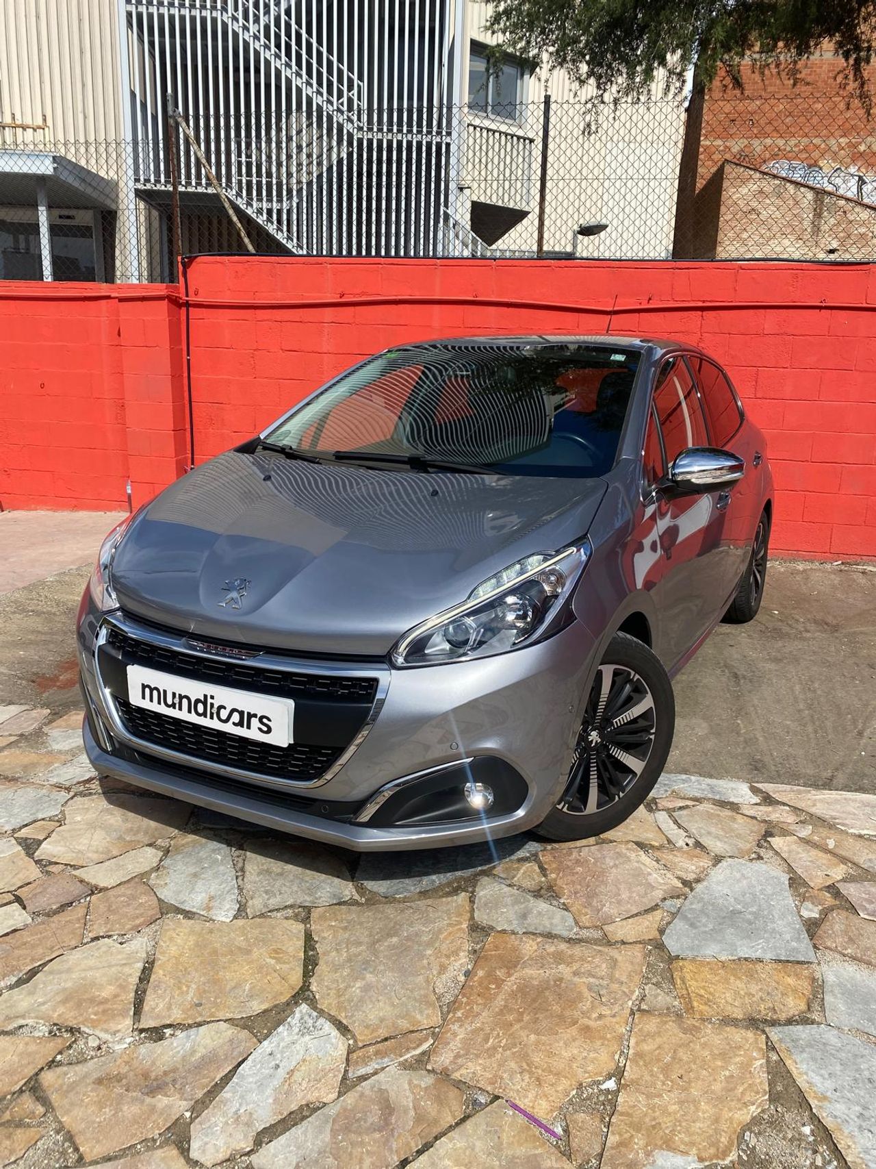 Foto Peugeot 208 5