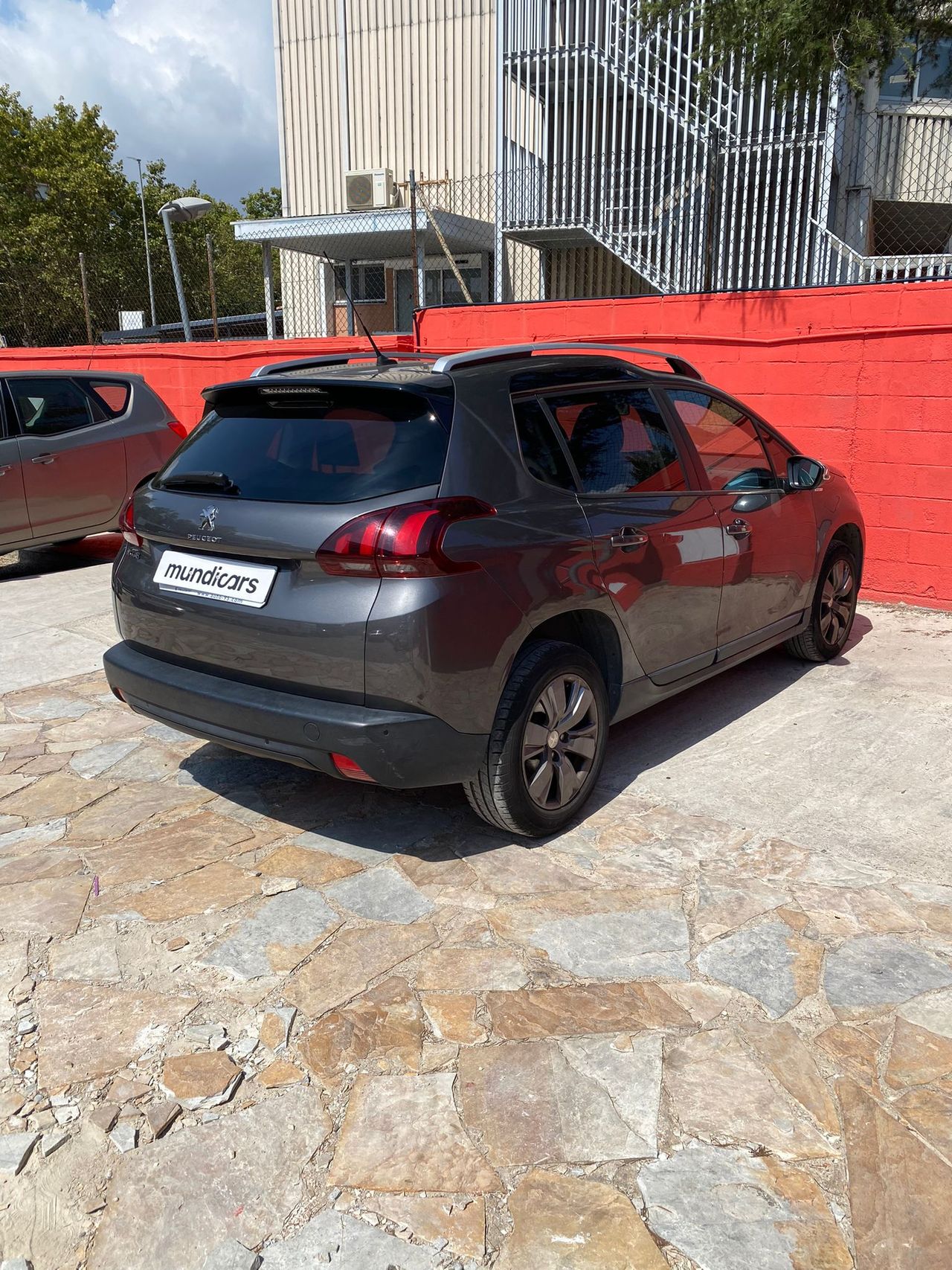 Foto Peugeot 2008 9