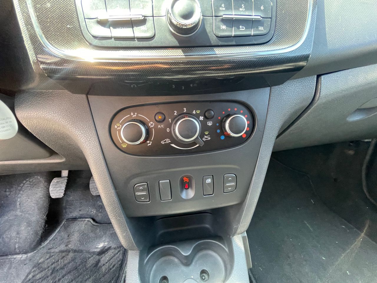 Foto Dacia Logan 9