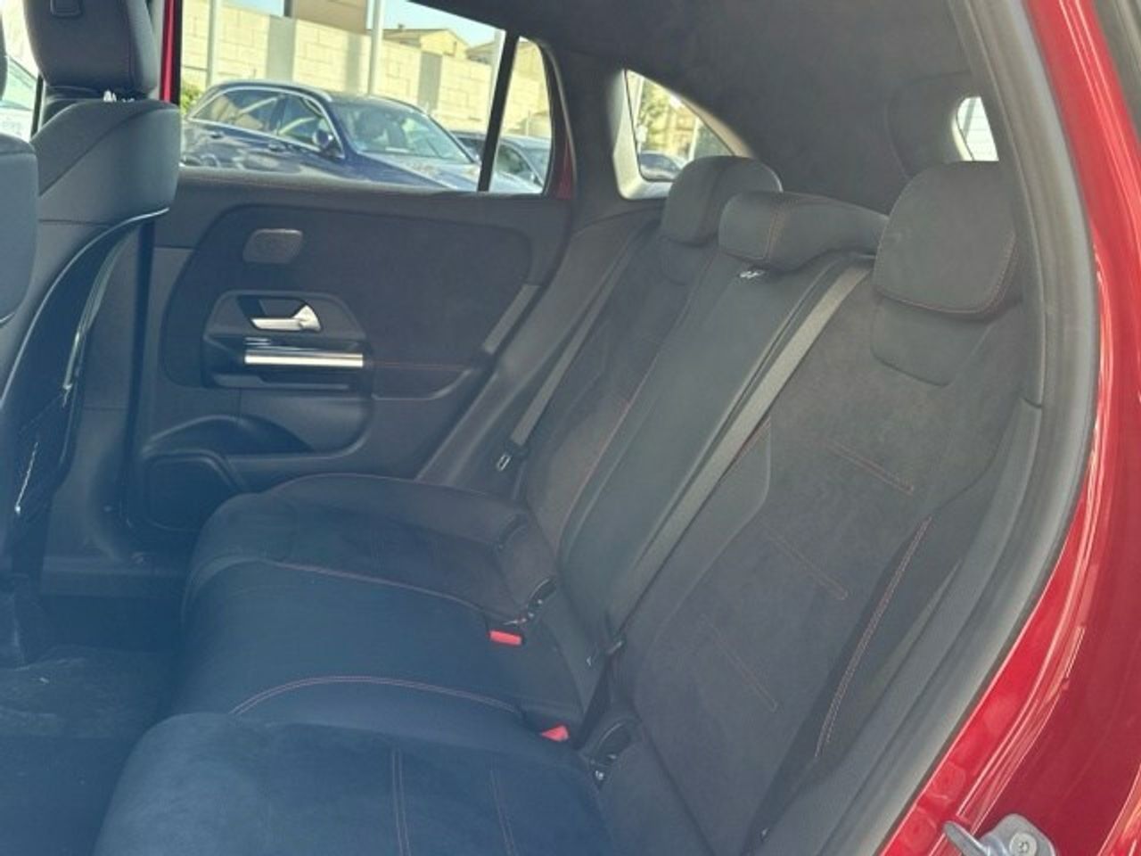 Foto Mercedes-Benz Clase GLA 11