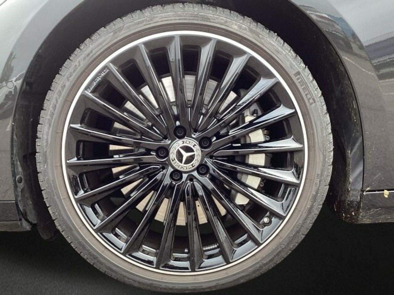 Foto Mercedes-Benz EQE 5