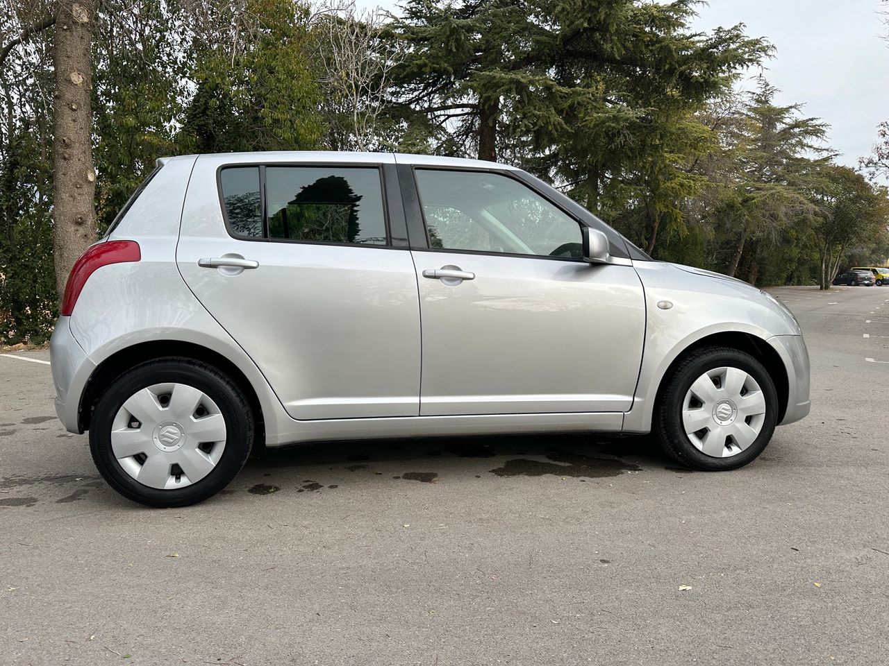 Foto Suzuki Swift 8