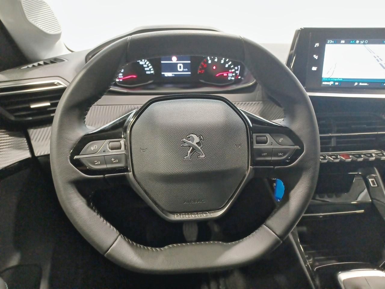 Foto Peugeot e-208 9