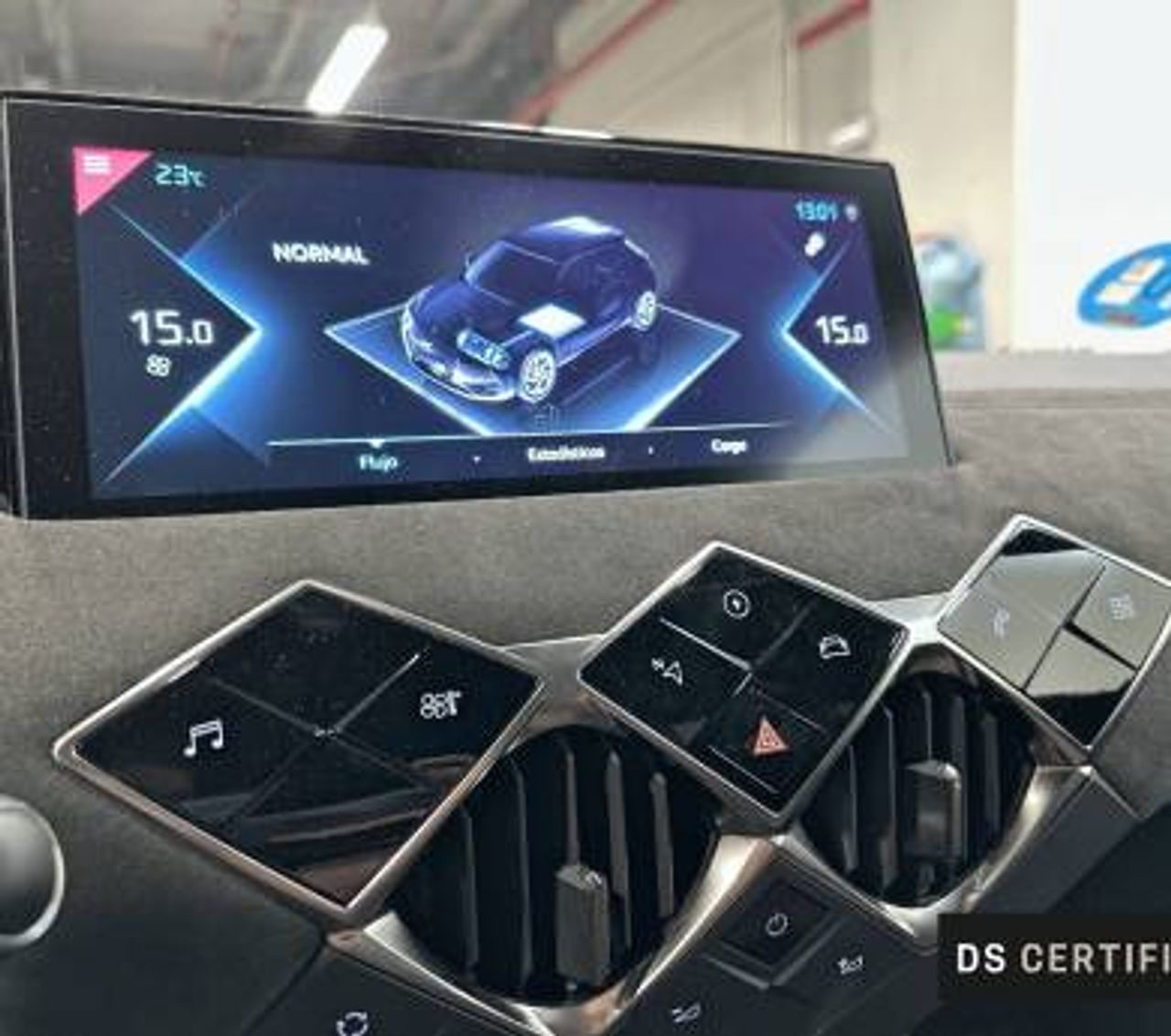 Foto DS Automobiles DS 3 18