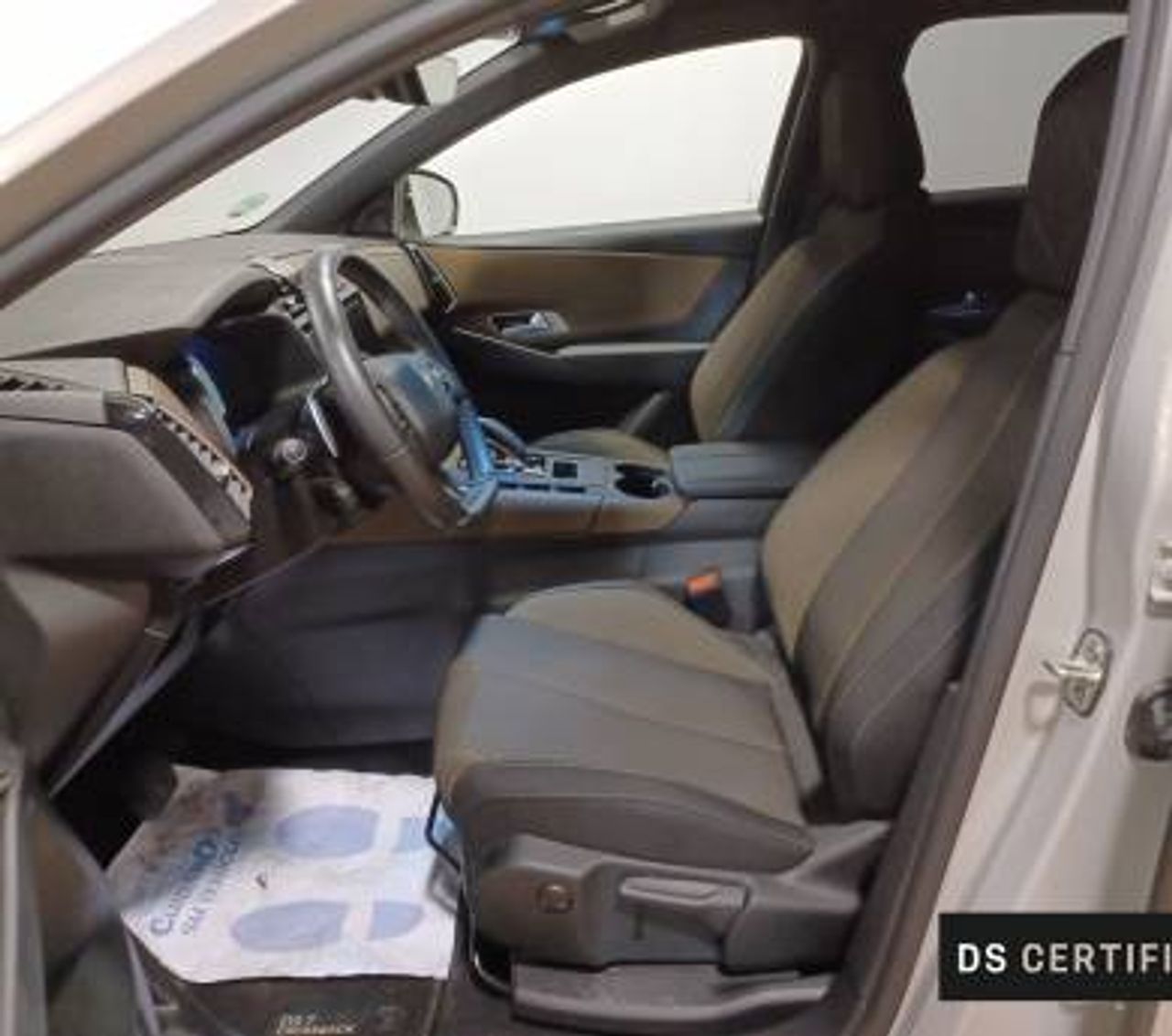 Foto DS Automobiles DS 7 10
