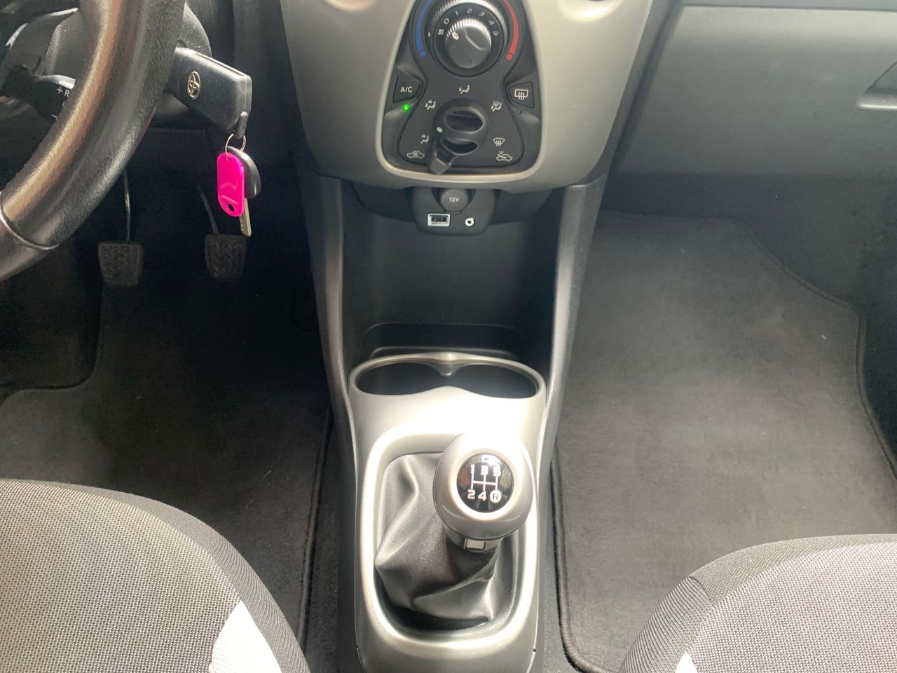 Foto Toyota Aygo 18