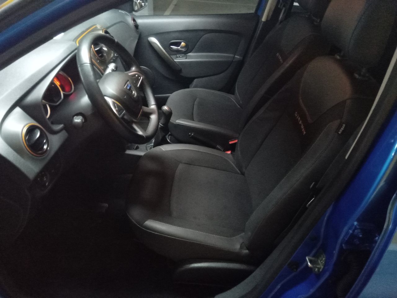 Foto Dacia Sandero 10