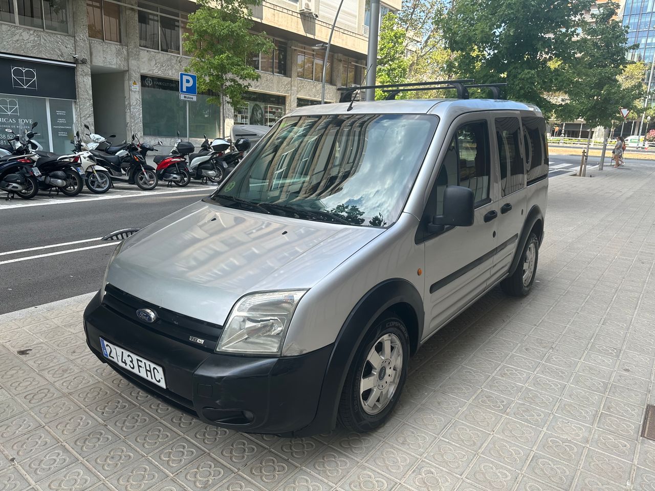 Foto Ford Transit Connect 1