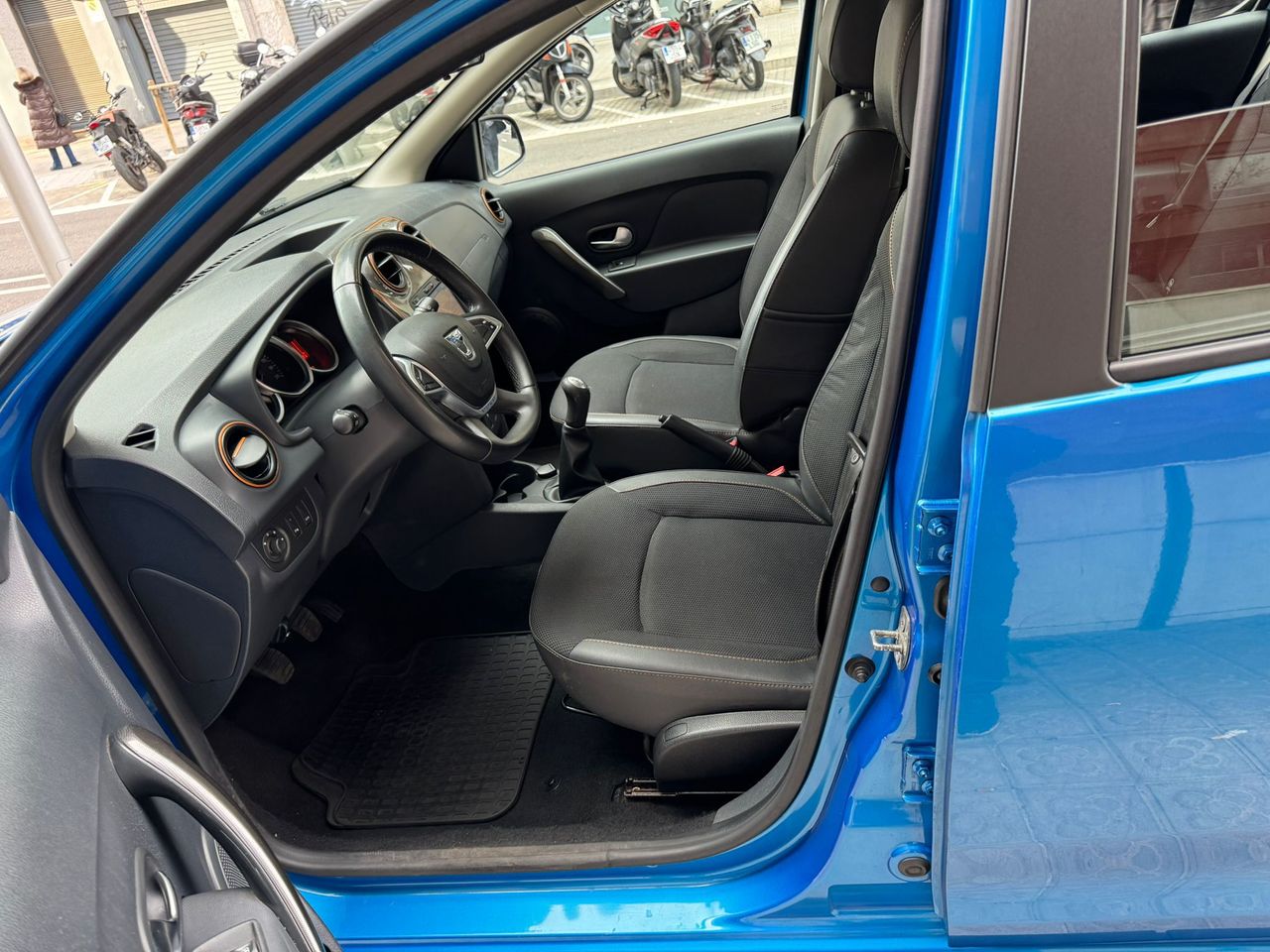 Foto Dacia Sandero 11