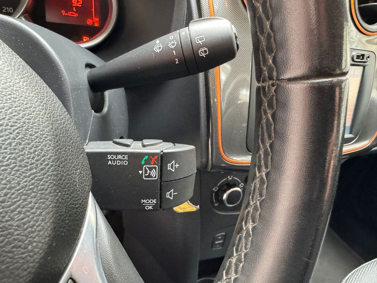 Foto Dacia Sandero 16