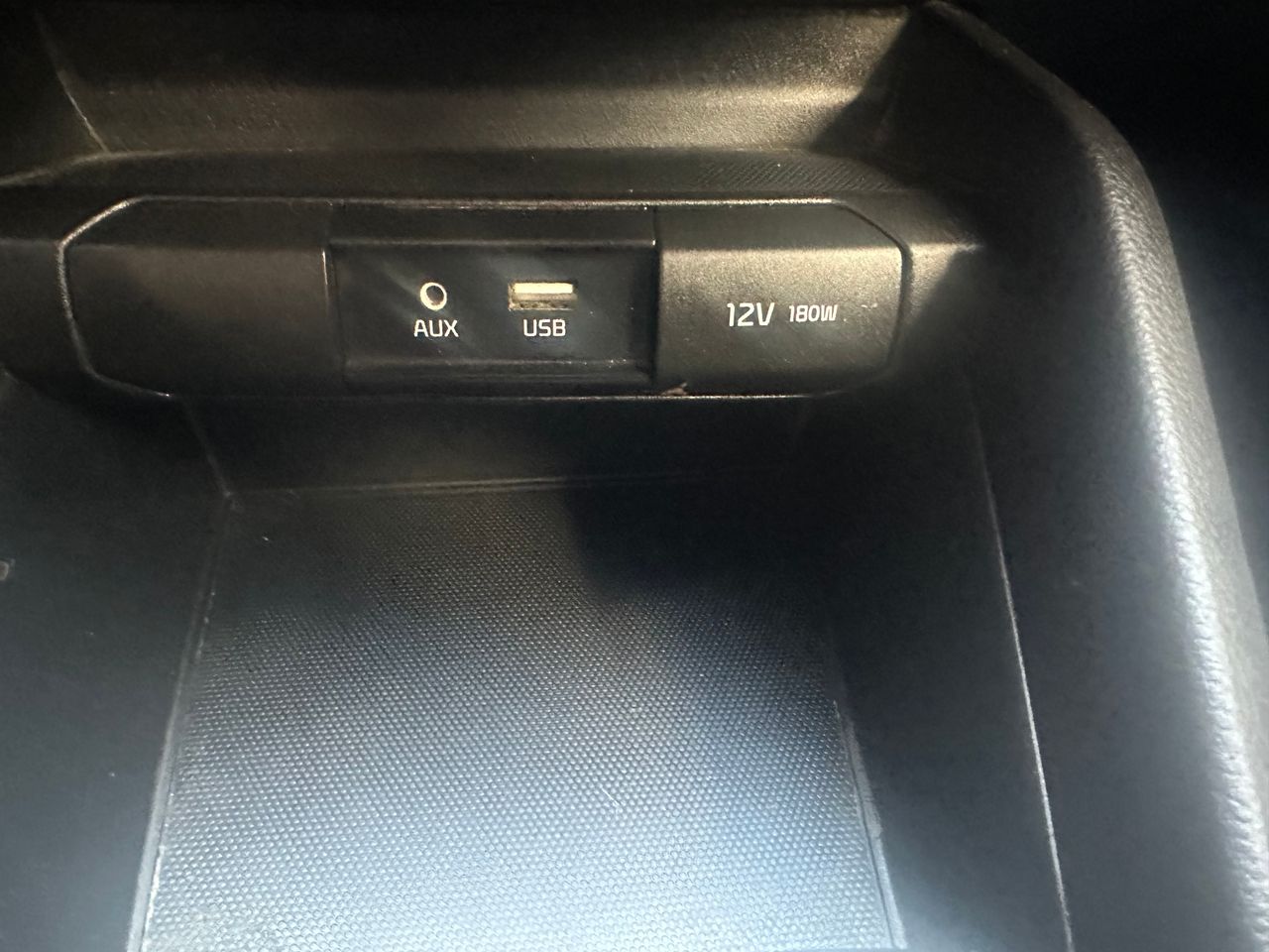 Foto Kia Stonic 12