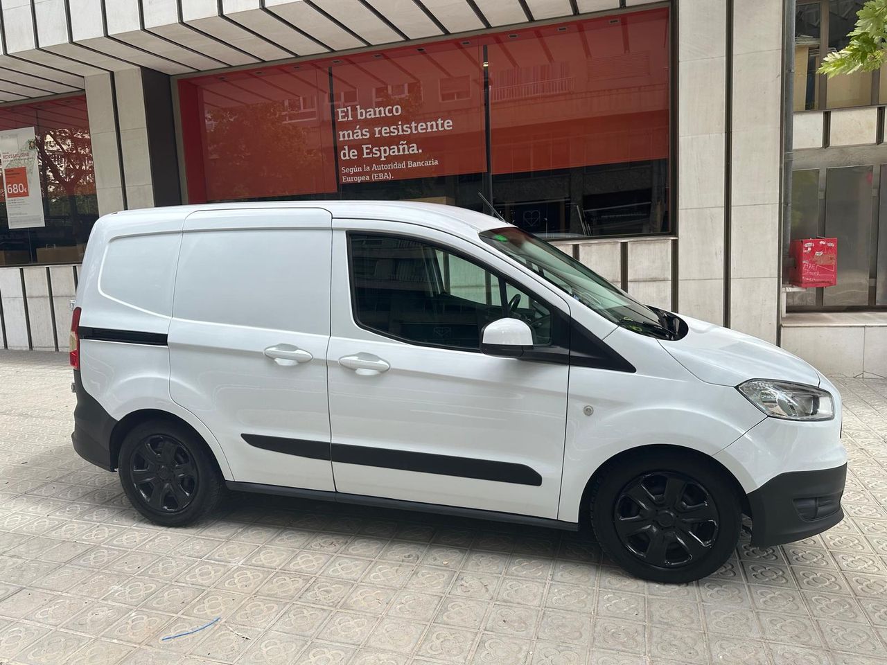 Foto Ford Tourneo Courier 4