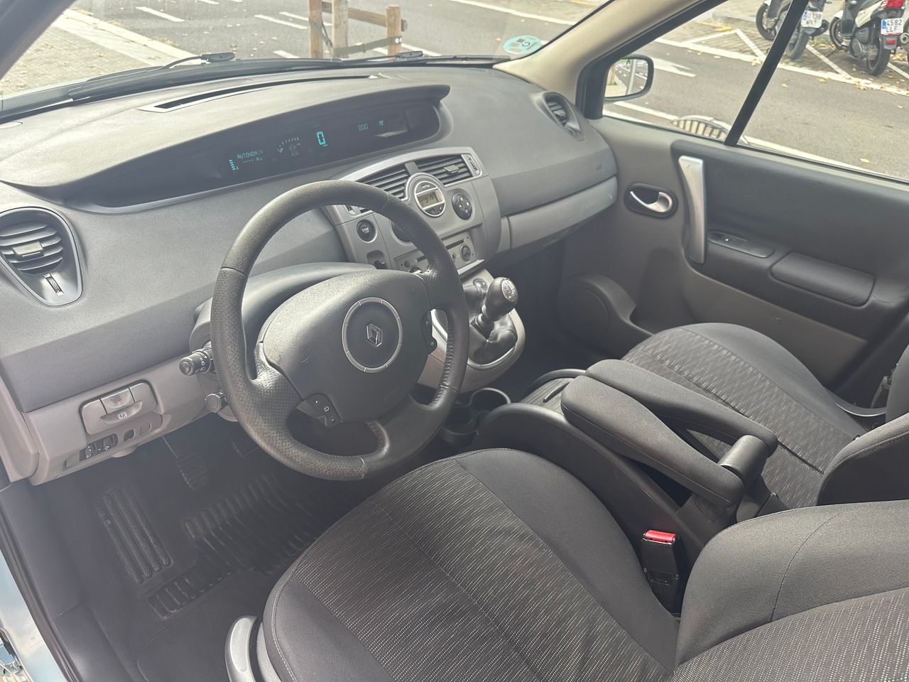Foto Renault Scénic 8