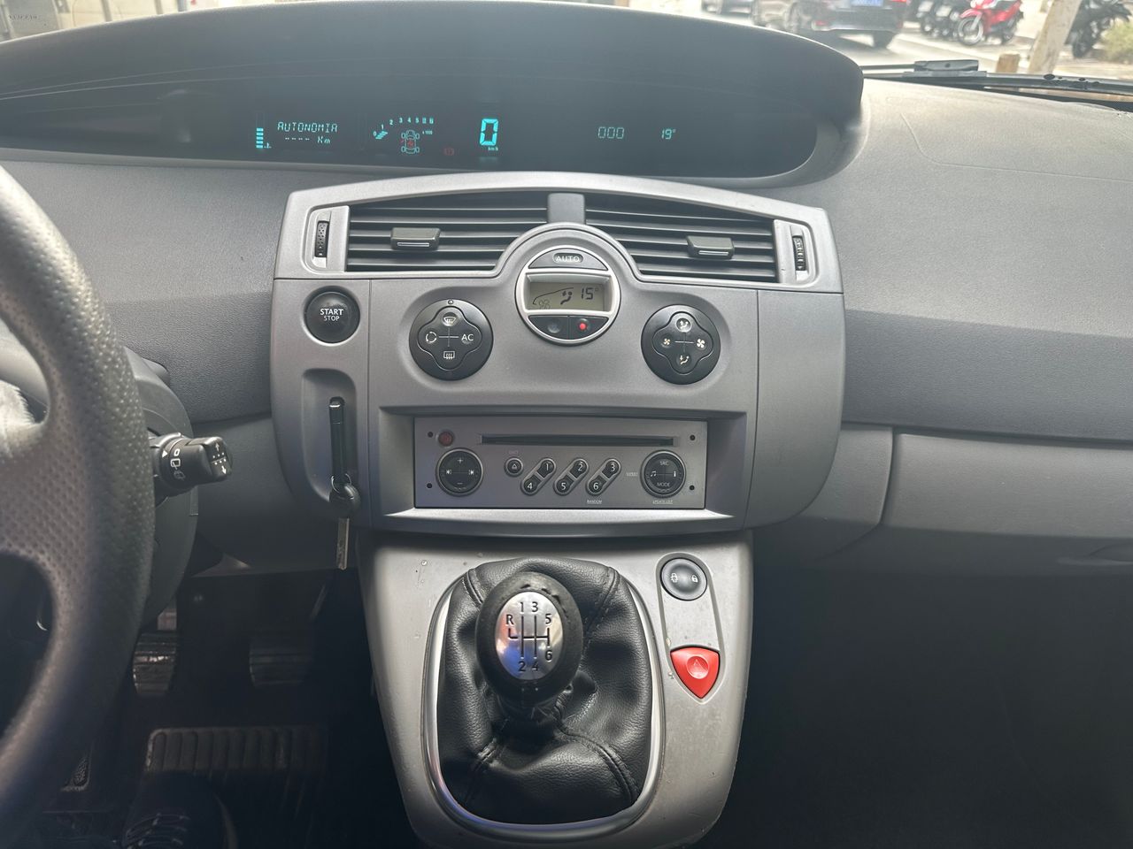 Foto Renault Scénic 15