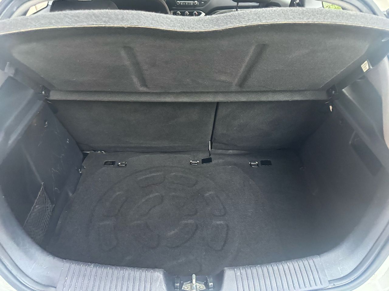 Foto Kia Rio 10
