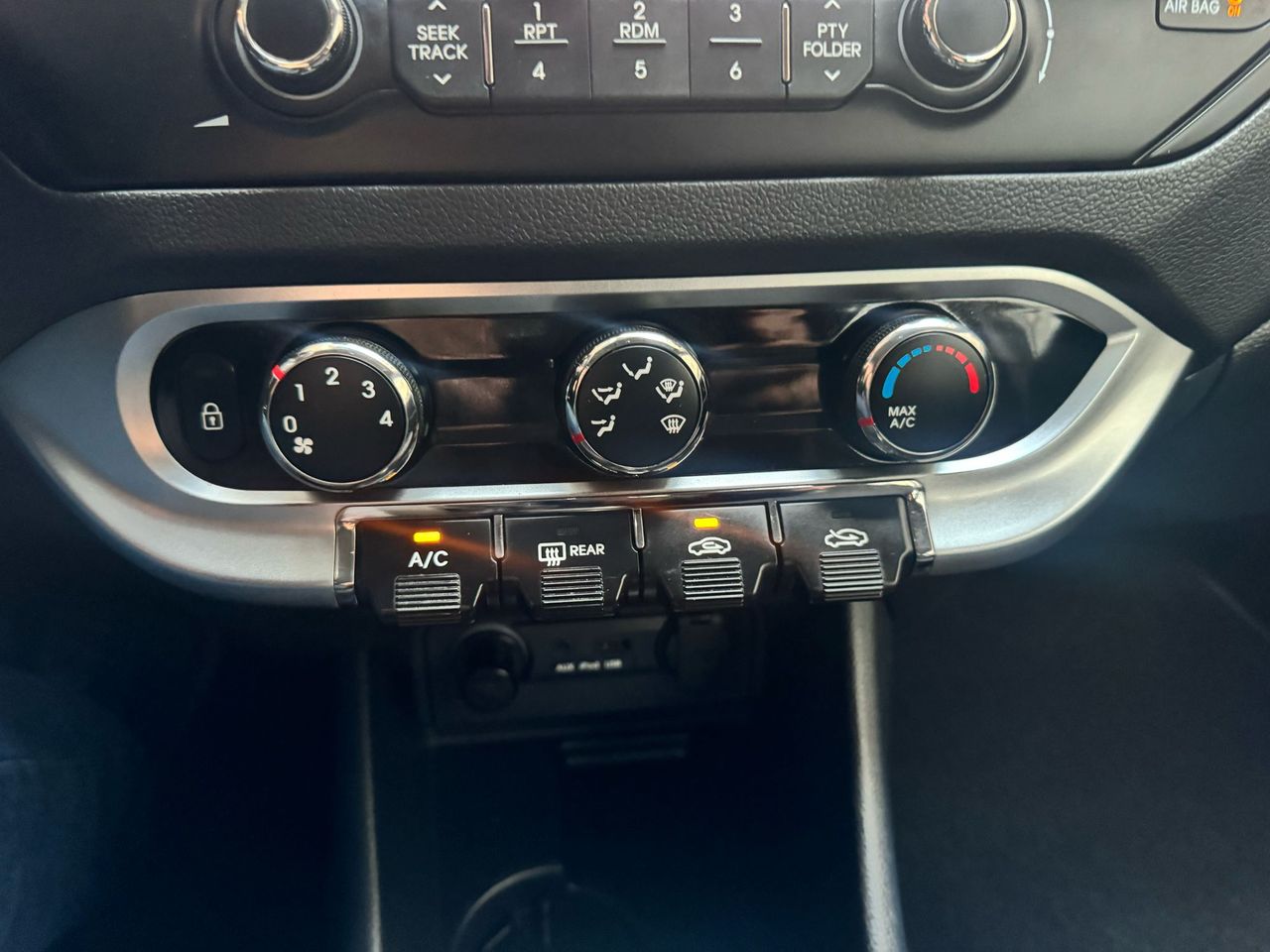 Foto Kia Rio 13