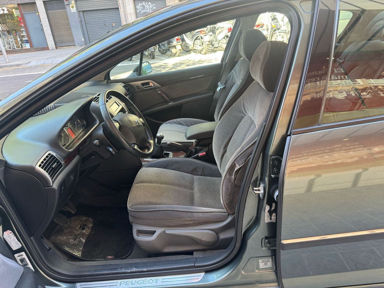Foto Peugeot 407 12