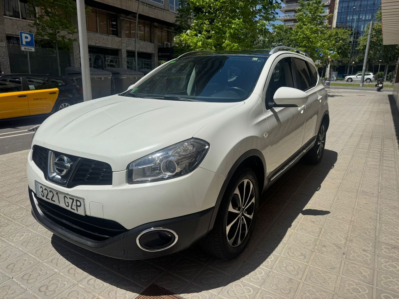 Foto Nissan Qashqai 1
