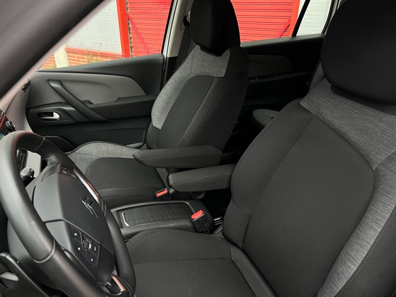 Foto Citroën Grand C4 SpaceTourer 15