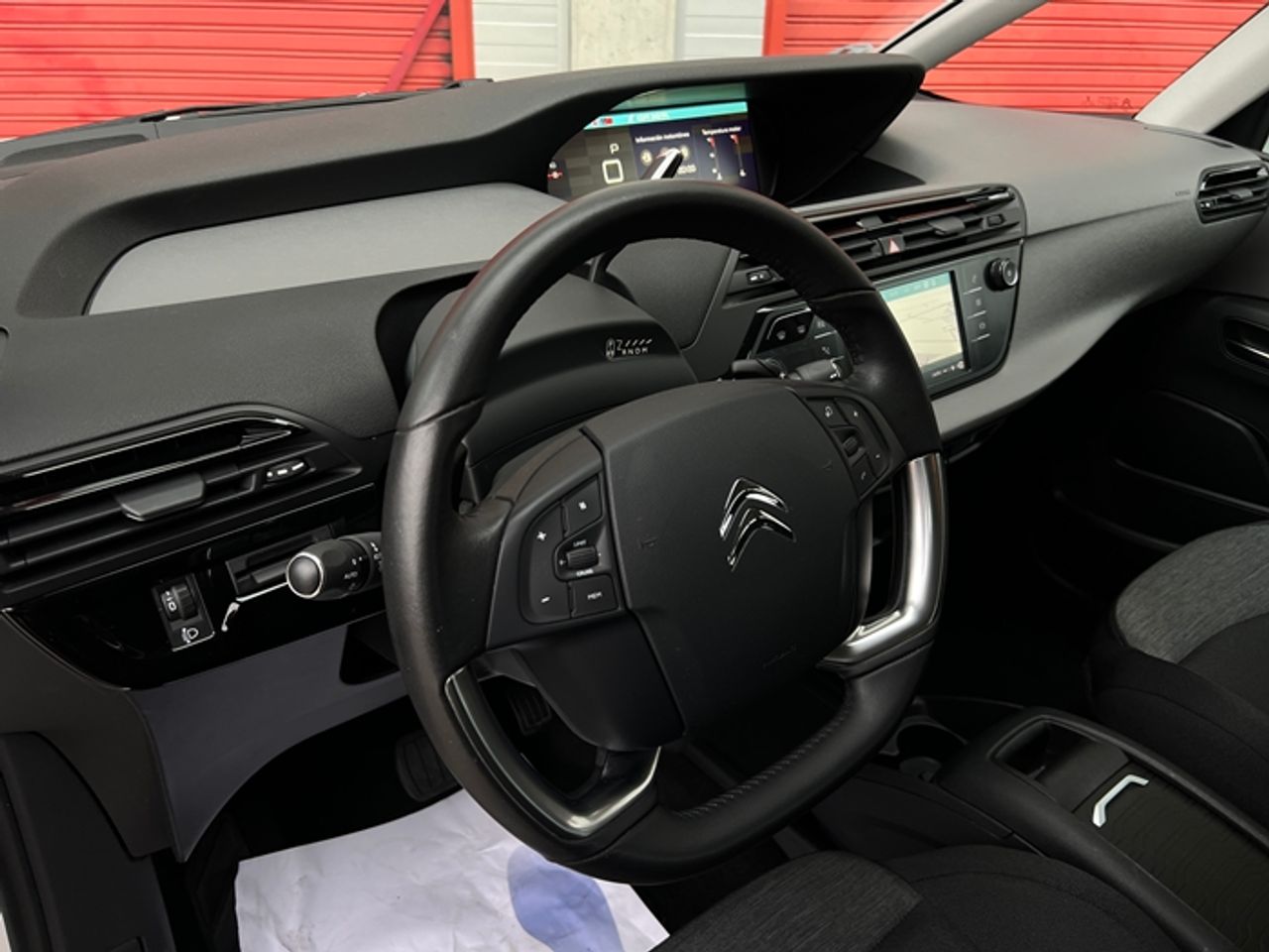 Foto Citroën Grand C4 SpaceTourer 29