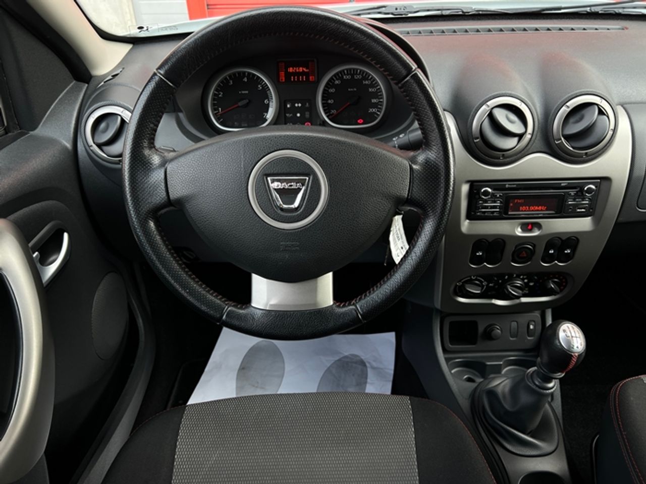 Foto Dacia Duster 26