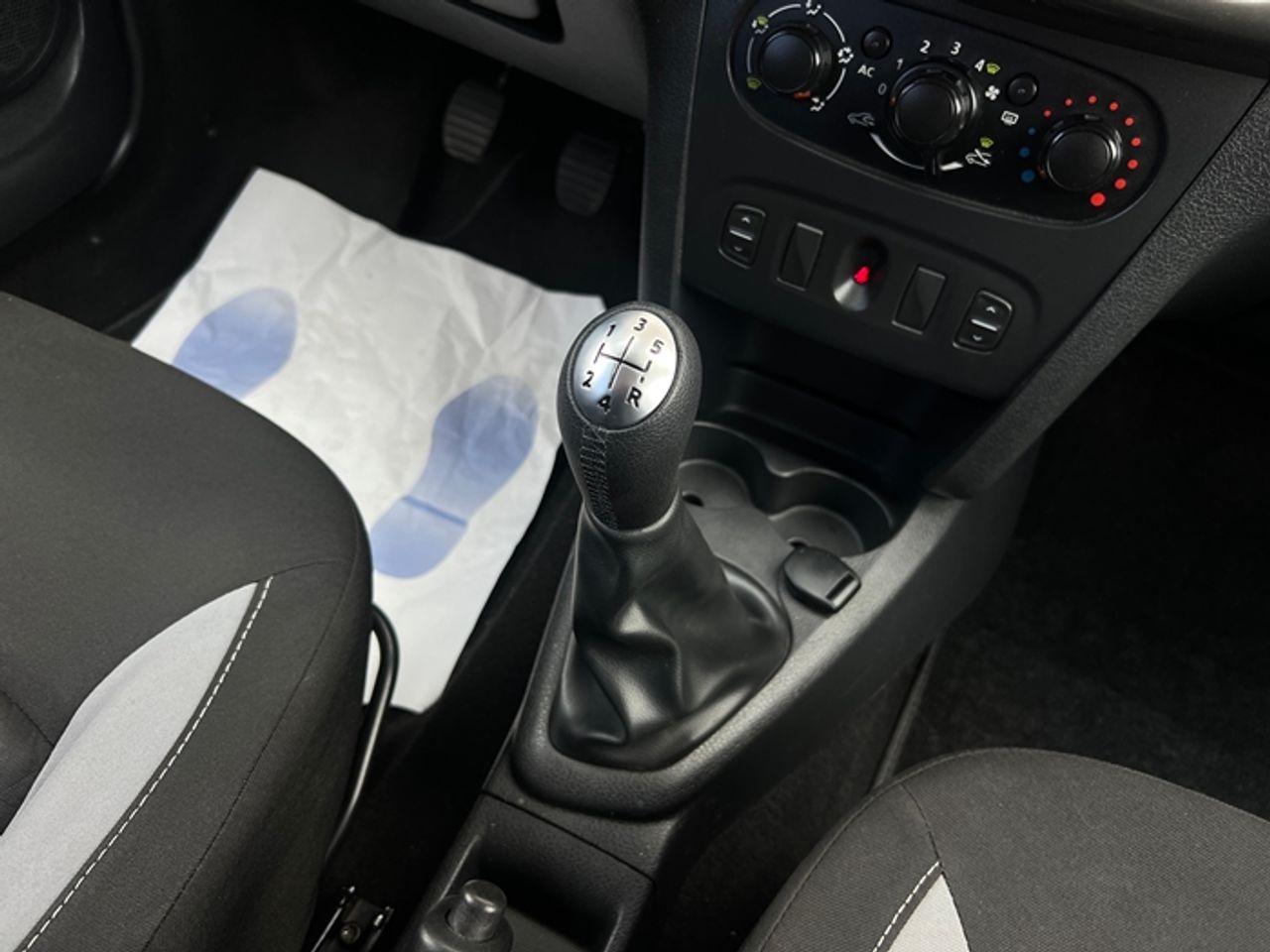 Foto Dacia Sandero 6