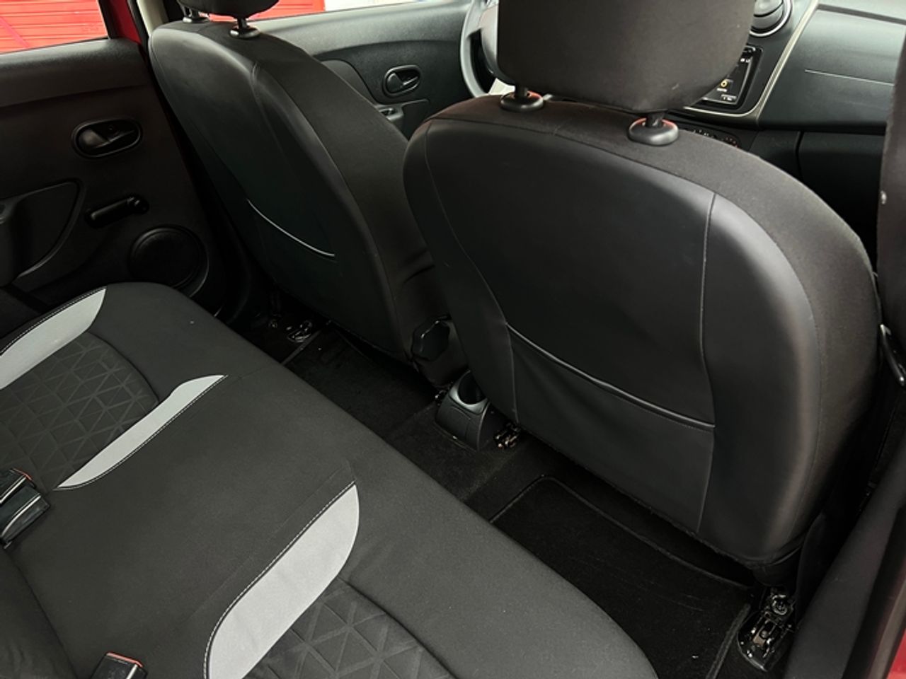 Foto Dacia Sandero 19