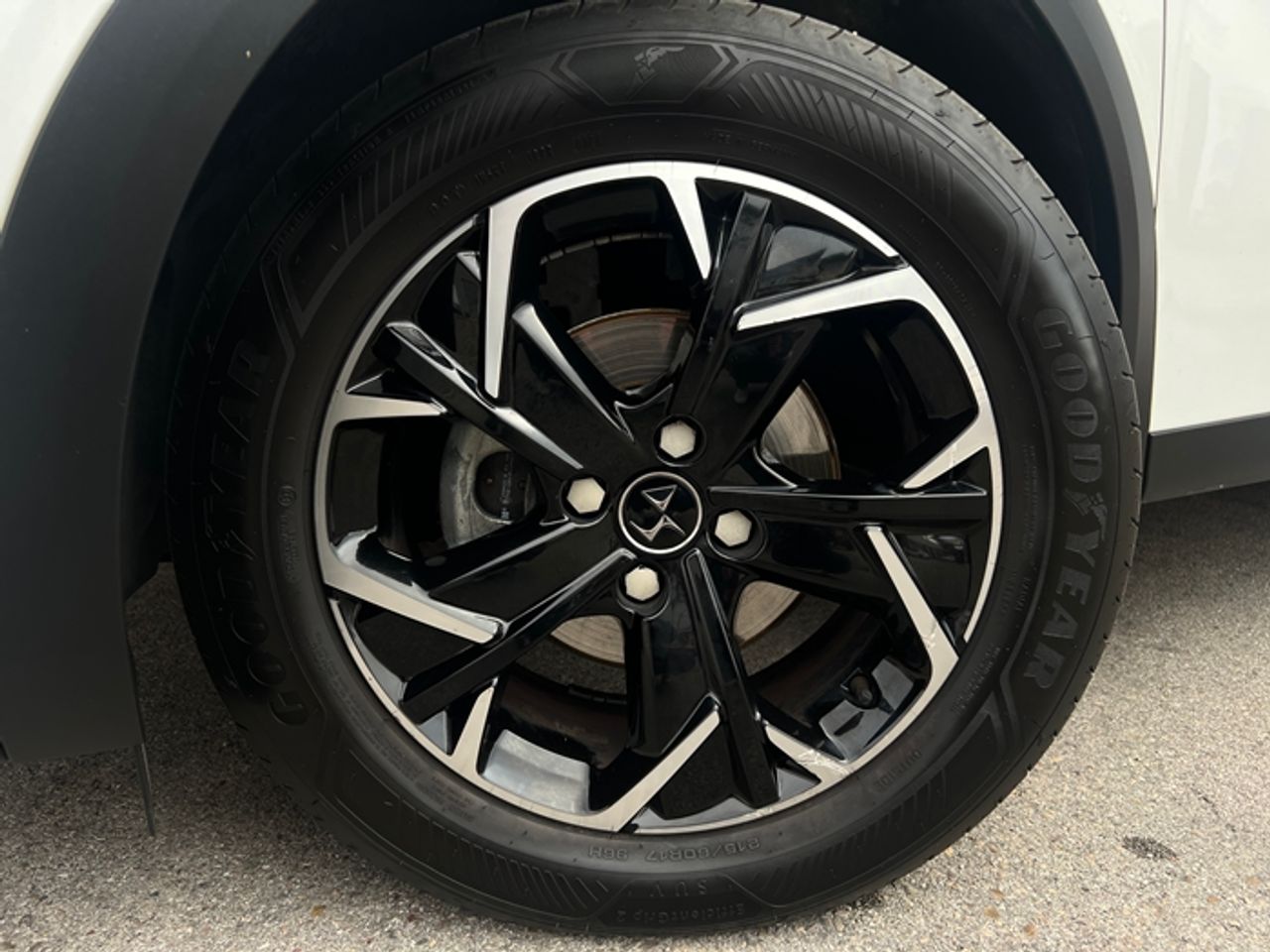 Foto DS Automobiles DS 3 13
