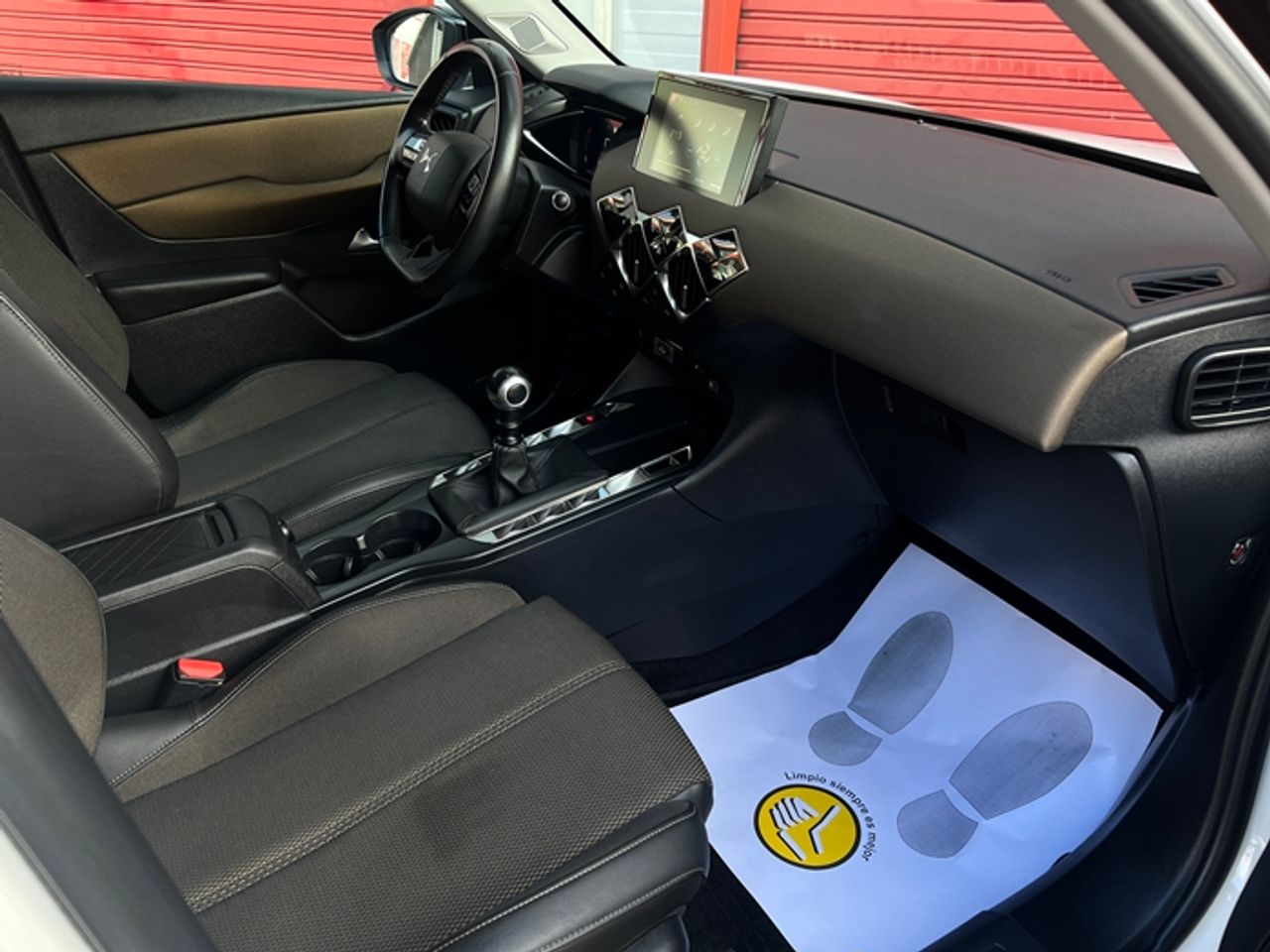 Foto DS Automobiles DS 3 18