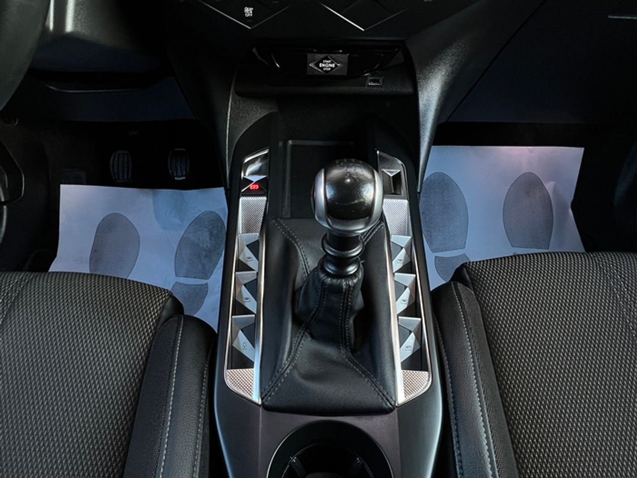 Foto DS Automobiles DS 3 22
