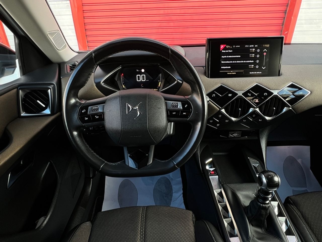 Foto DS Automobiles DS 3 25