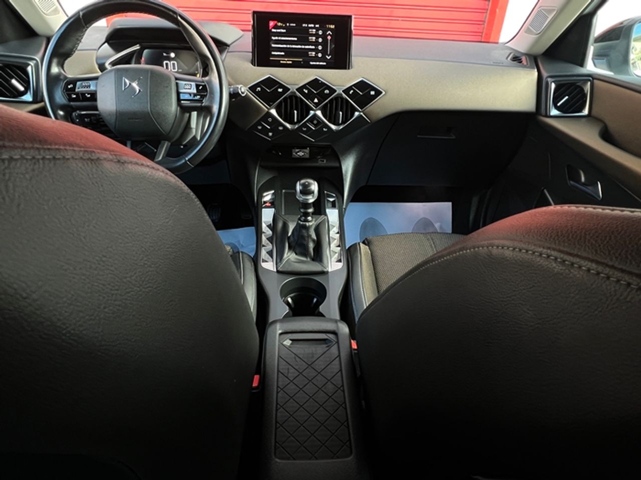 Foto DS Automobiles DS 3 26